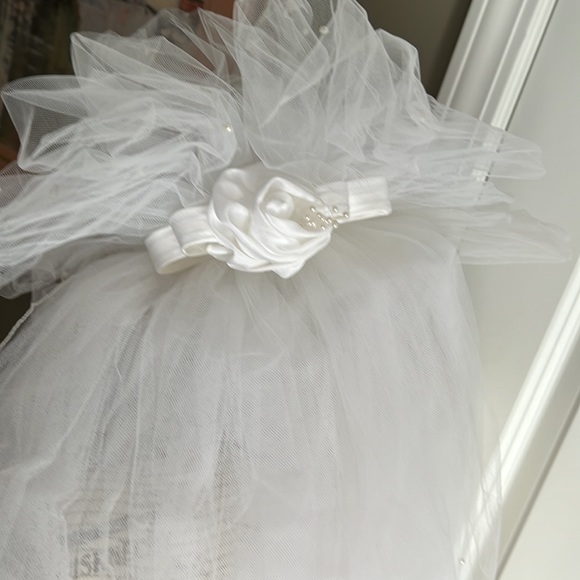 Elegant custom bridal veil 40” length pearl tiara headband flower bustle formal - Picture 4 of 12